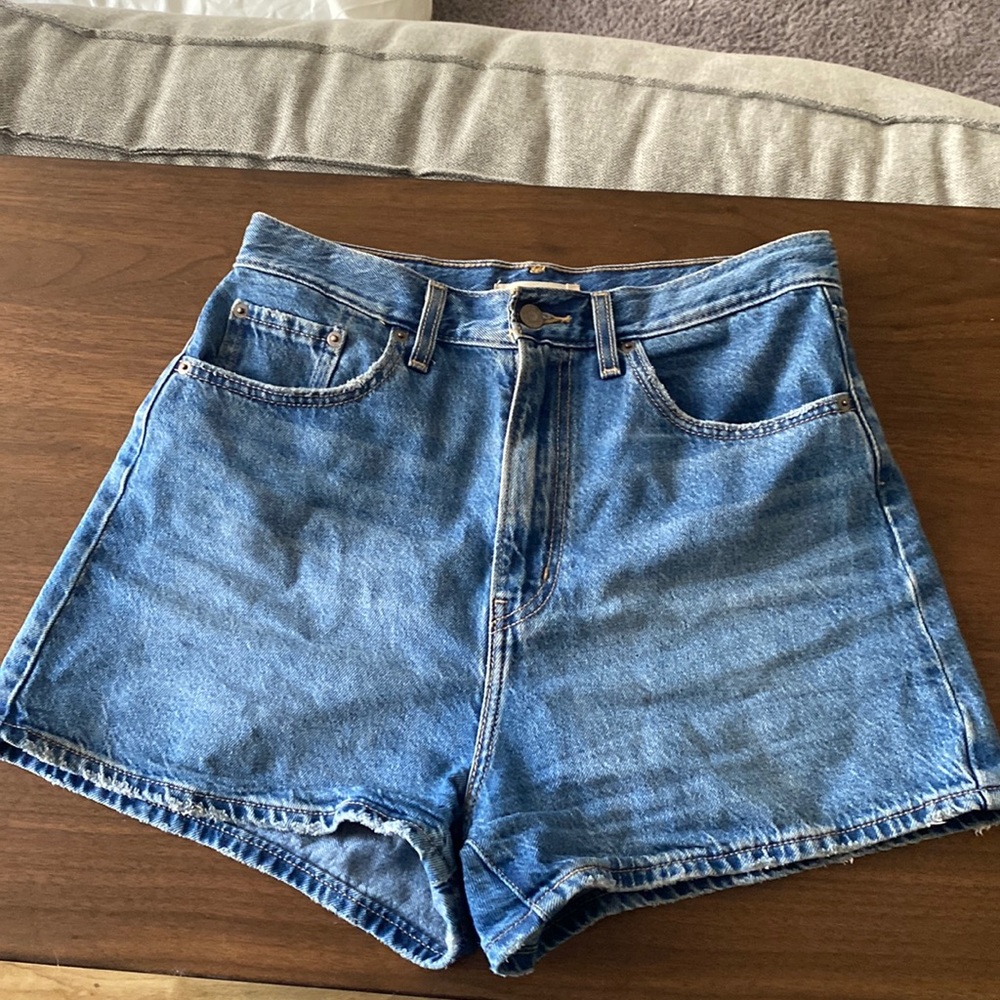 Levi’s High Loose Denim Shorts